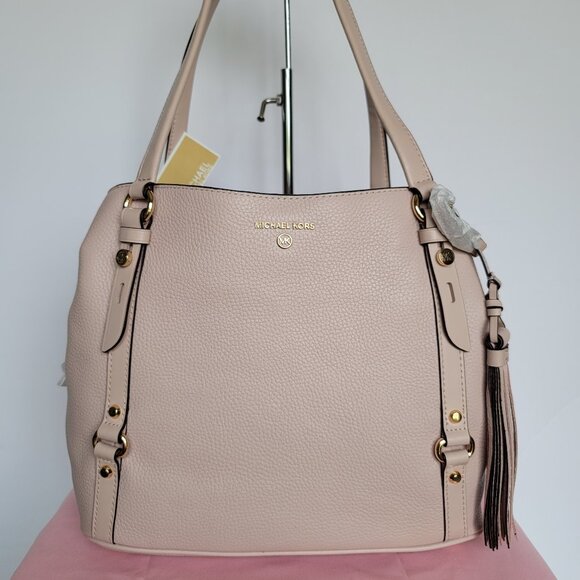 MICHAEL KORS Carrie Large Shoulder Tote Soft Pink color Bags
